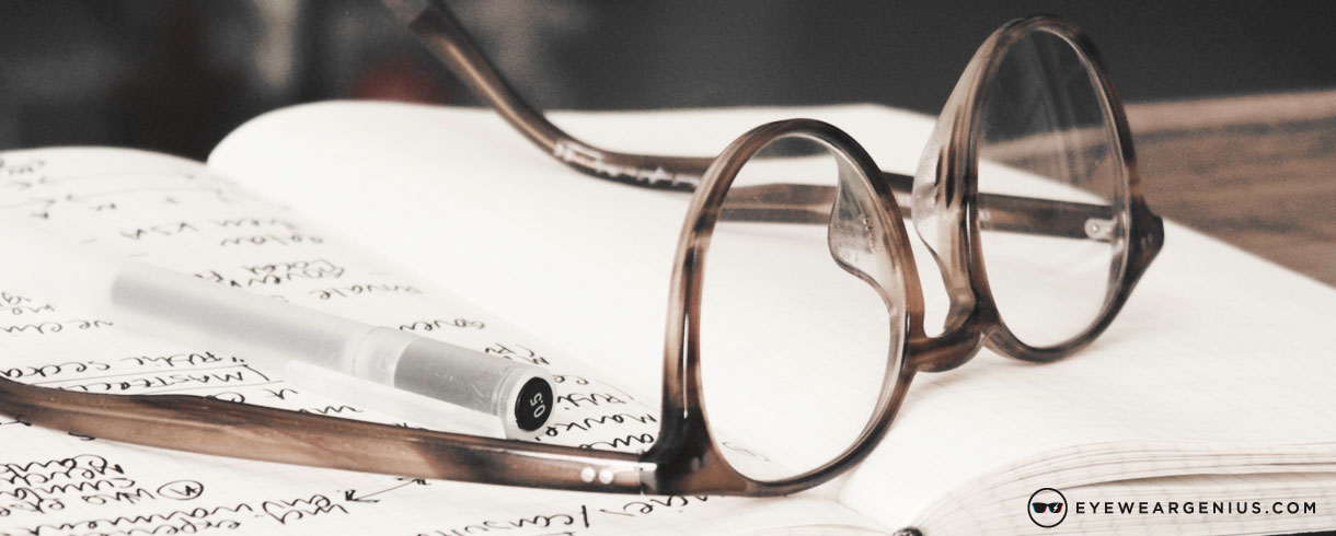 How to know when you need reading glasses - Eyewear Genius